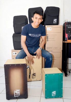 Kisah sukses pengusaha muda - Paper.id