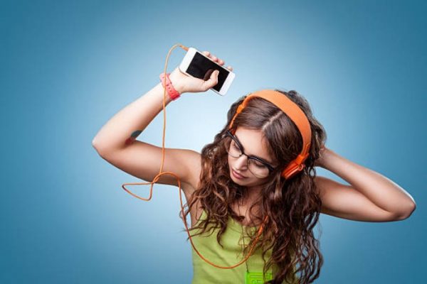 Sejarah Musik Streaming - Azvision. as