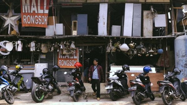 Bisnis UKM: Mall Rongsok - Tirto.id