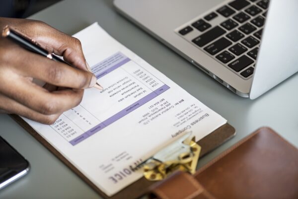 Proforma Invoice: Pengertian, Contoh, hingga Cara Membuat