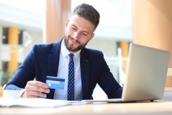 3 Tips Memilih Kartu Kredit Bisnis yang Tepat