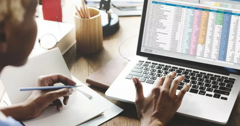 Biaya Overhead Adalah: Pengertian, Jenis, Rumus dan Cara Perhitungannya