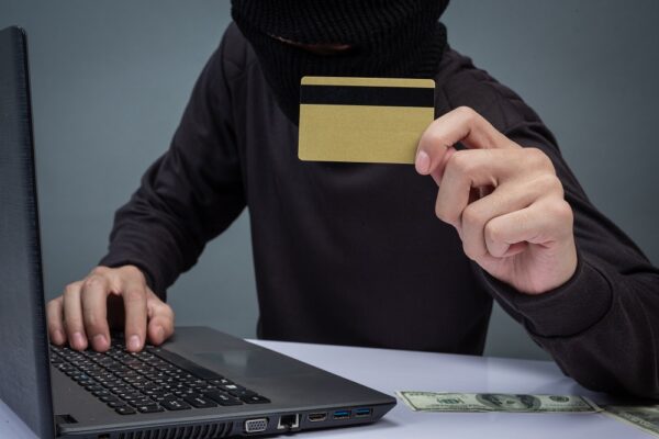 4 Penyalahgunaan Kartu Kredit Bisnis, Pebisnis Wajib Paham