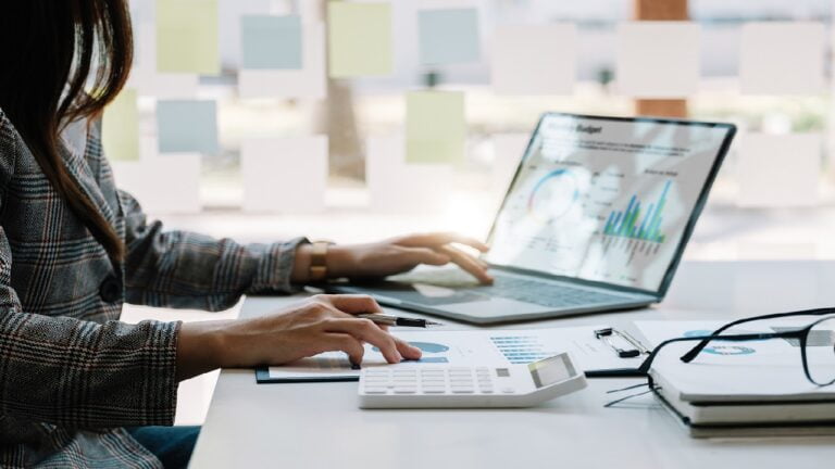 10 Rekomendasi Software Akuntansi Terbaik di Indonesia