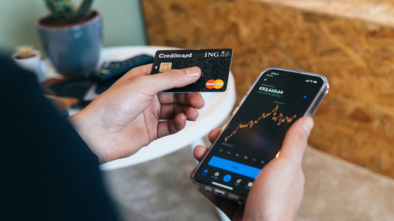 Metode Pembayaran Cicilan di Bisnis B2B, Apa Worth It Dicoba?