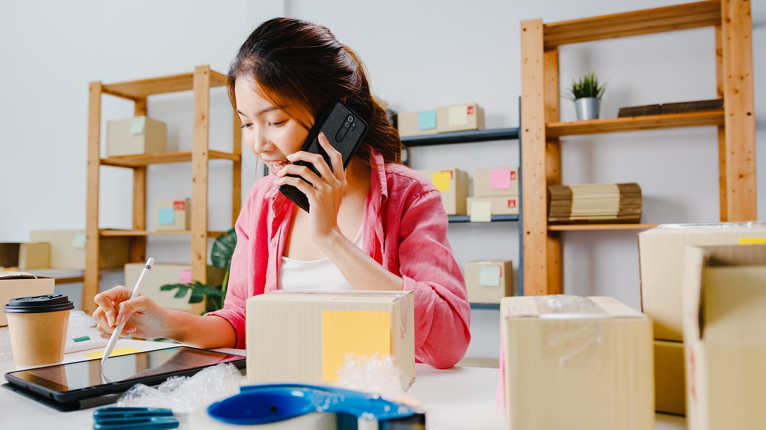 Procurement: Pengertian, Jenis, Proses, & Tugasnya