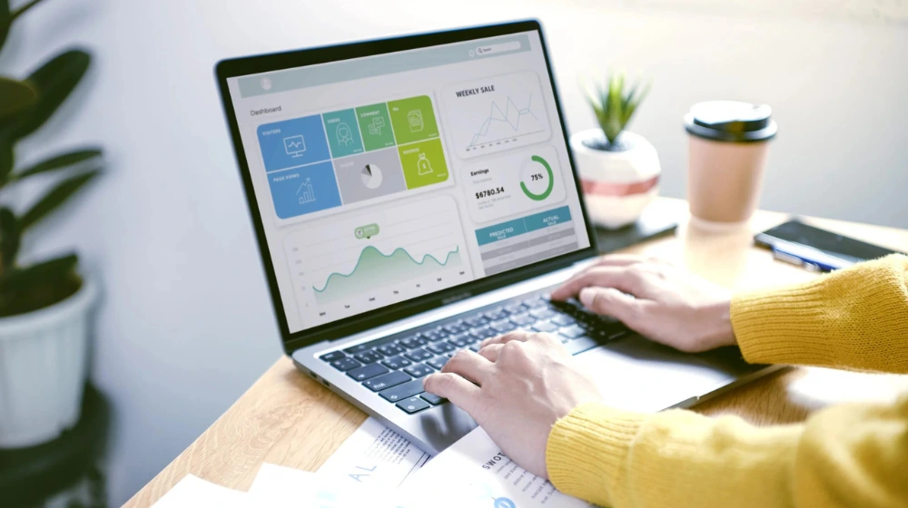 Customer Relationship Management: Manfaat dan Rekomendasi Softwarenya
