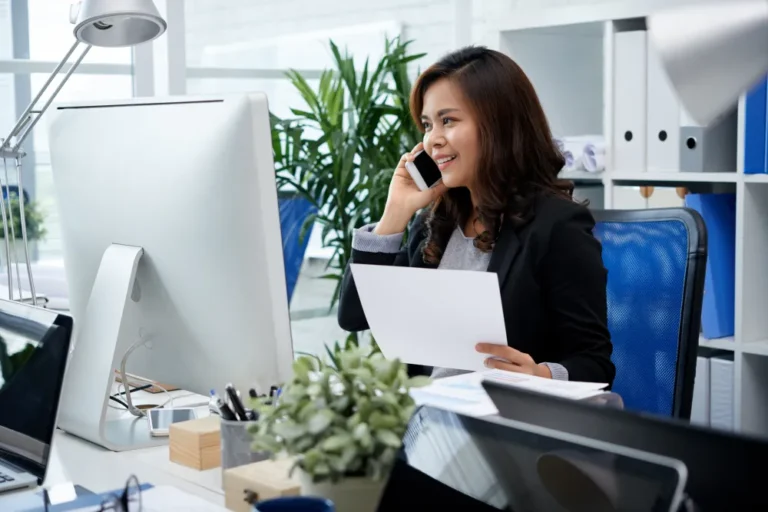 5 Contoh Panggilan Interview via WA, Email, Telepon dan SMS