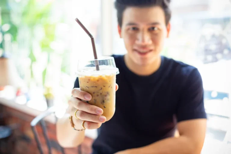 Cari Franchise Minuman di Bawah 10 Juta? Ini 10 Rekomendasi Kredibel & Tips Mulai Cepatnya