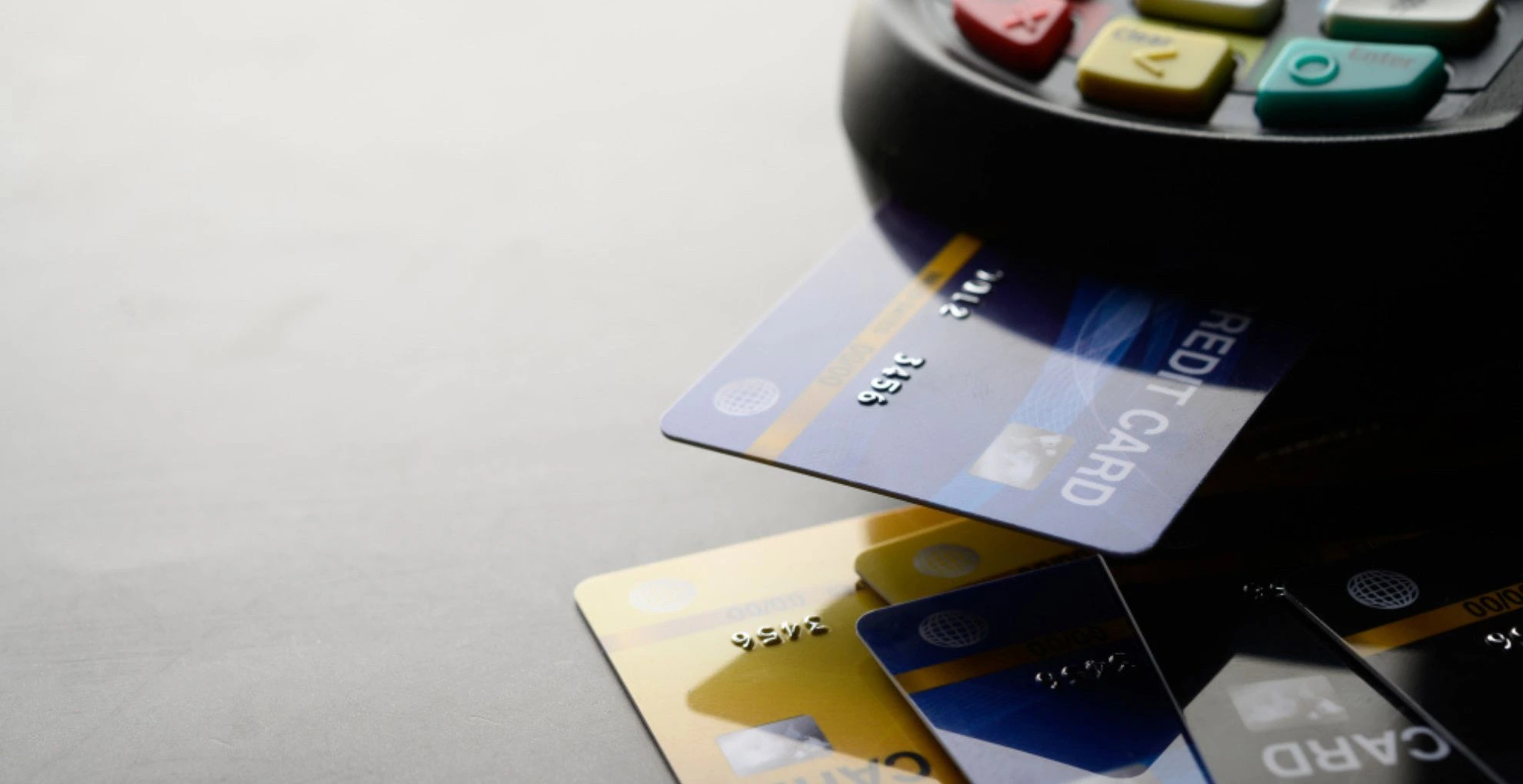 Ketahui Apa Saja Biaya Kartu Kredit Sebelum Tagihan Bengkak!