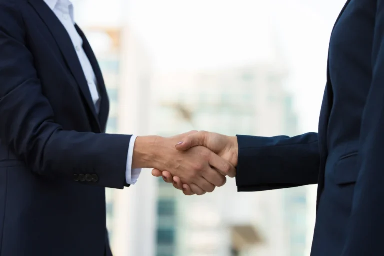 Koneksi dengan Mitra Bisnis Anda, Makin Banyak Benefit di Paper!